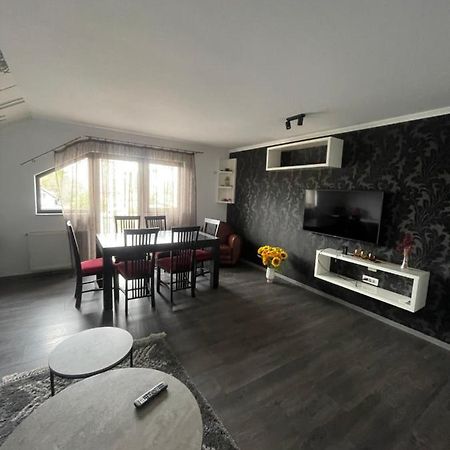 Eroilor II Apartament Apartment ซูชาวา ภายนอก รูปภาพ