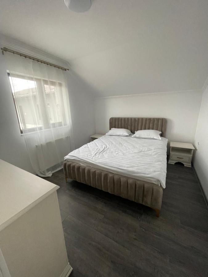 Eroilor II Apartament Apartment ซูชาวา ภายนอก รูปภาพ