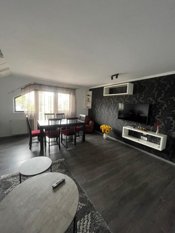 Eroilor II Apartament Apartment ซูชาวา ภายนอก รูปภาพ